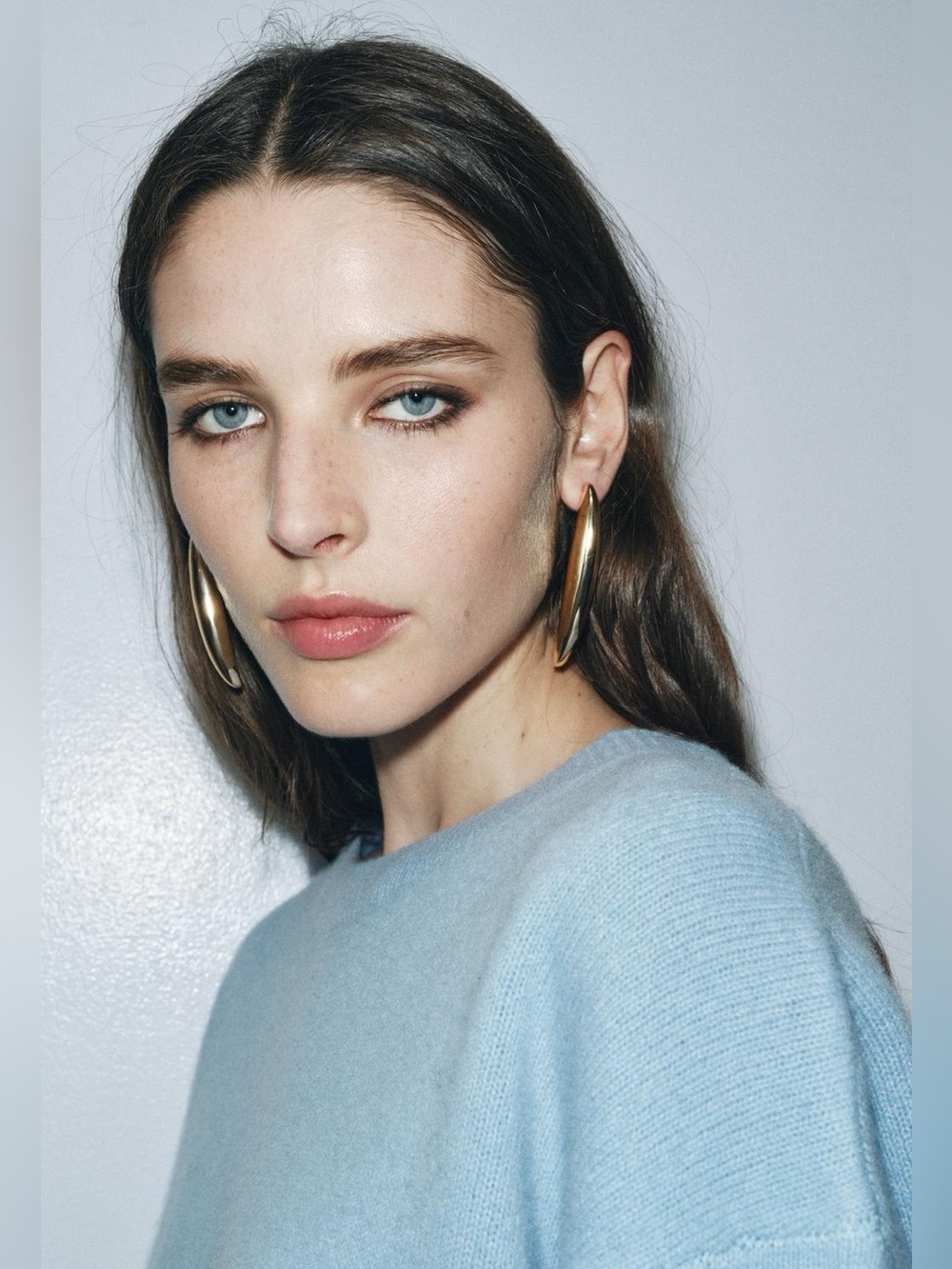 NWT. Zara Golden Metal Long Teardrop Dangle Earrings.
